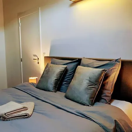 L'atelier Central - Polleur - Duplex Terrasse 8 P Apartment